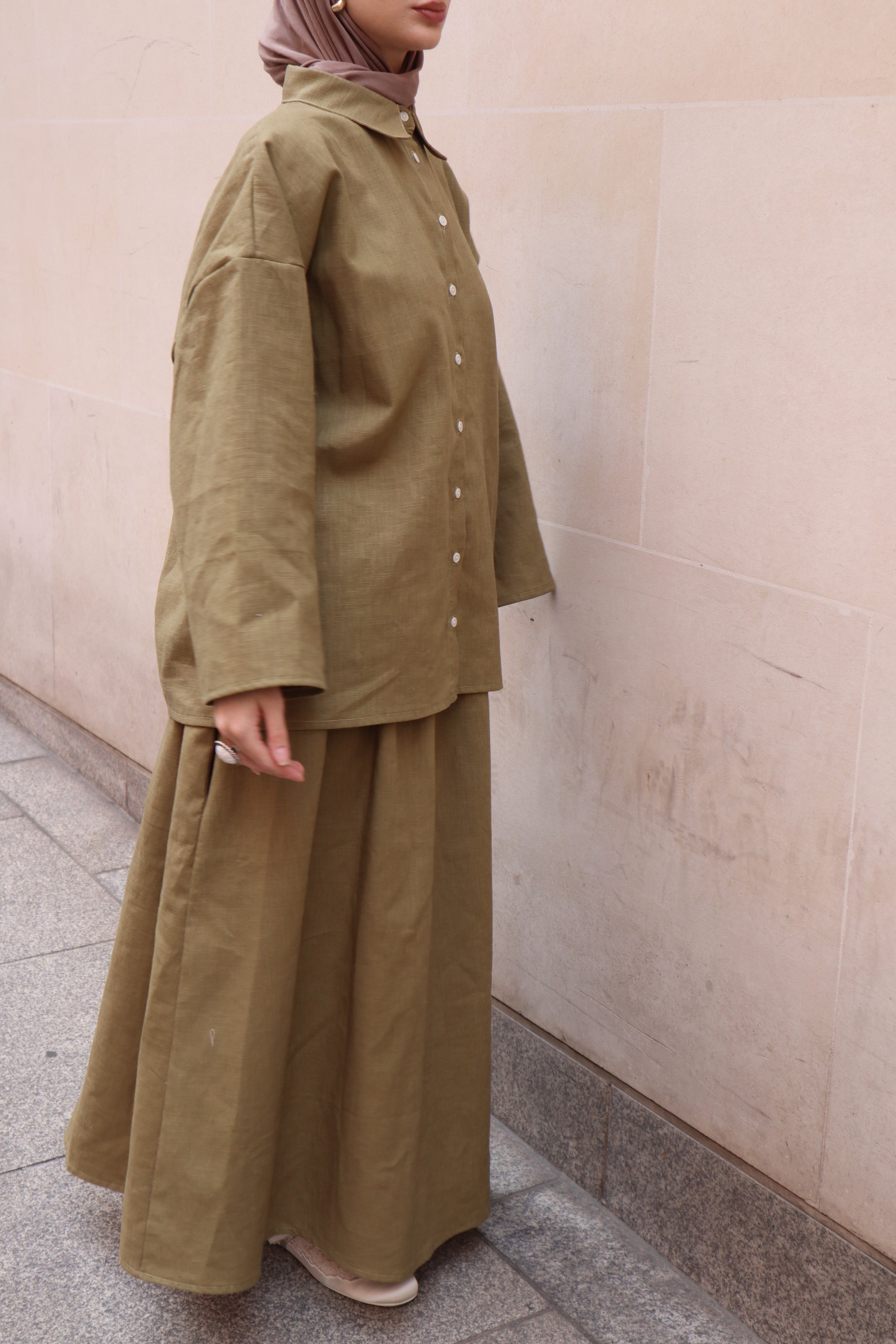 The Essential Linen Shirt - Olive Green